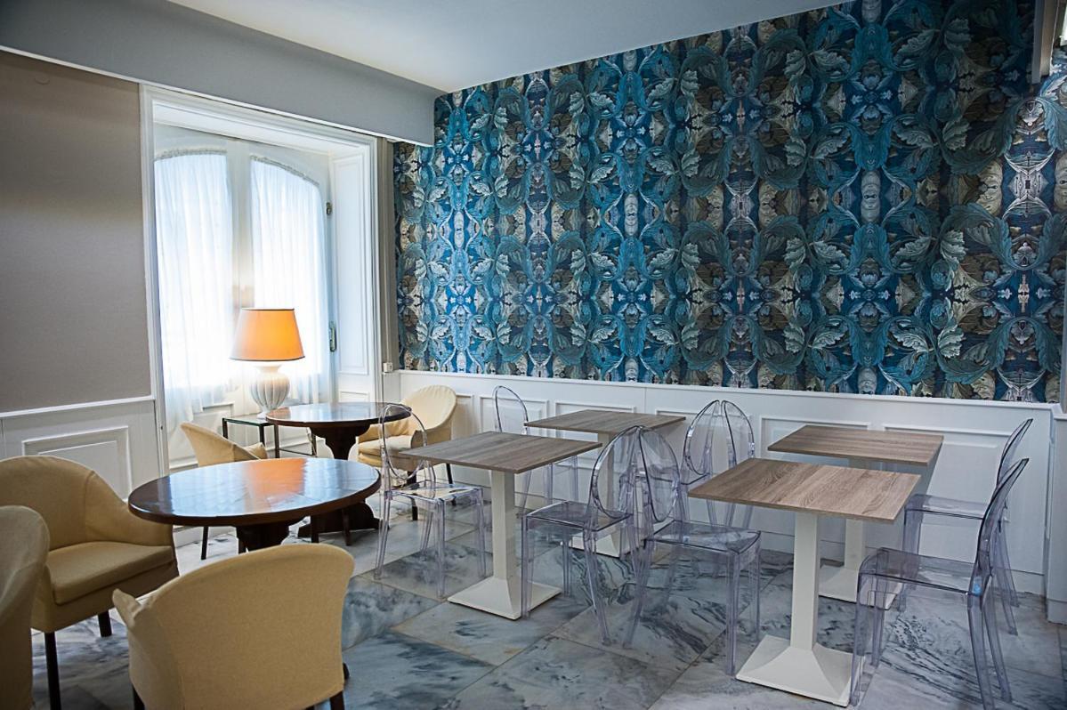 Hotel Bristol Триест Экстерьер фото