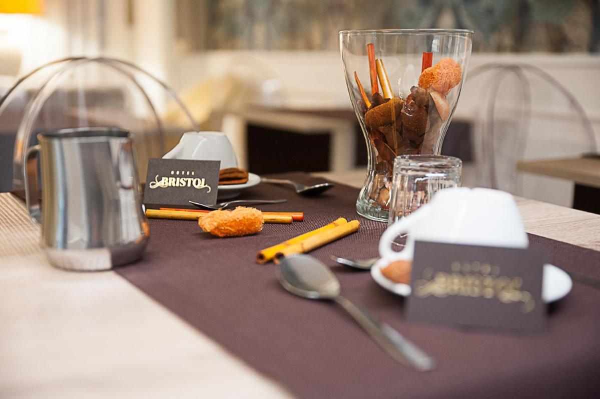 Hotel Bristol Триест Экстерьер фото