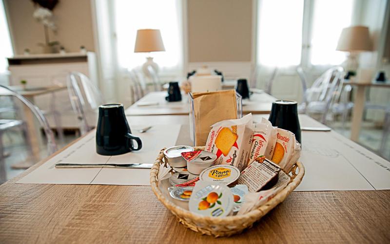 Hotel Bristol Триест Экстерьер фото