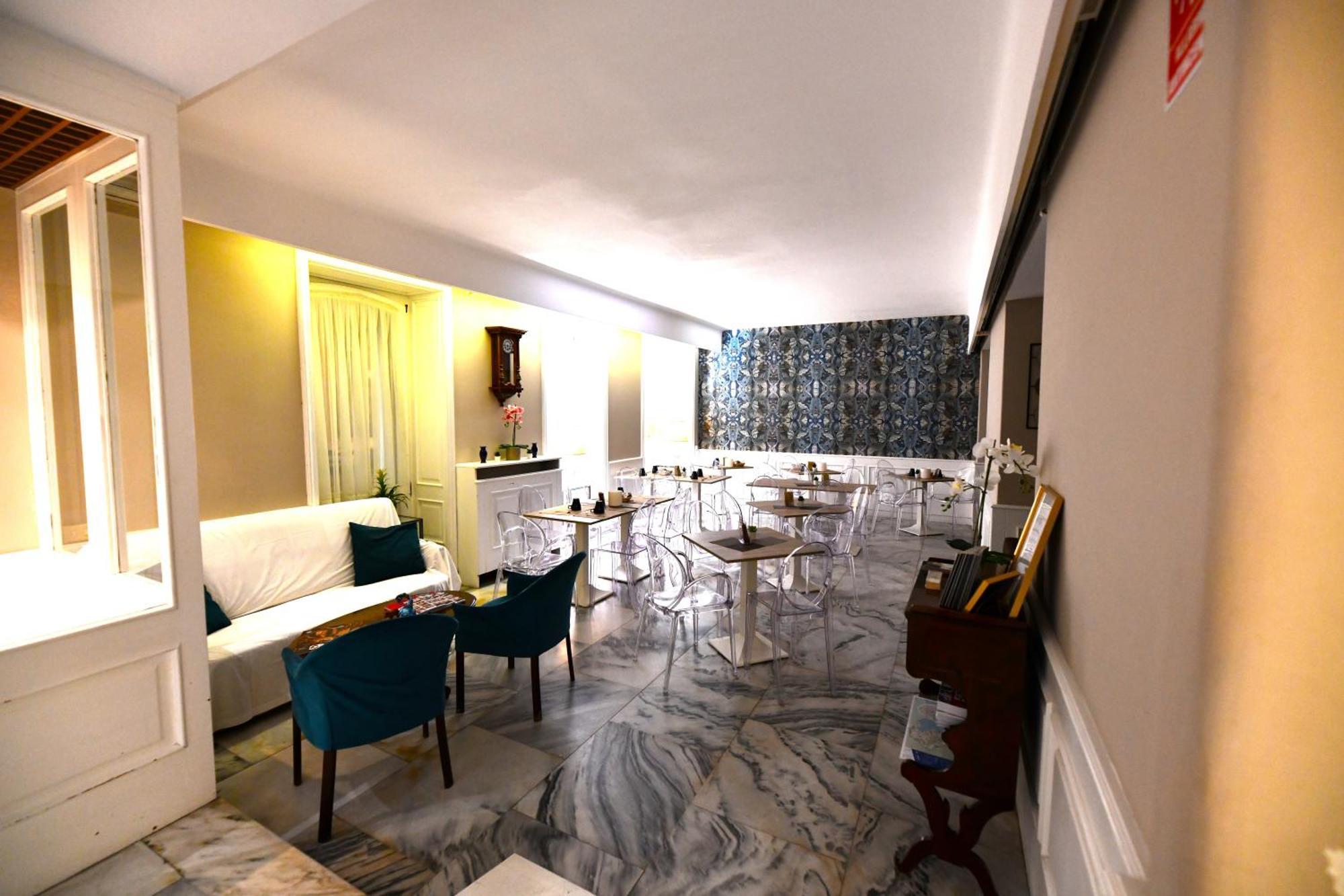 Hotel Bristol Триест Экстерьер фото